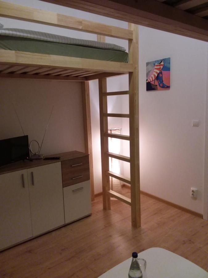 Living In The Box — Photos 1